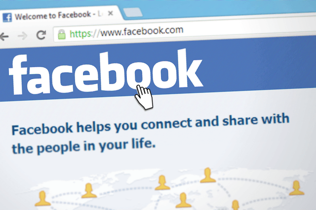 Strona logowania do Facebooka
