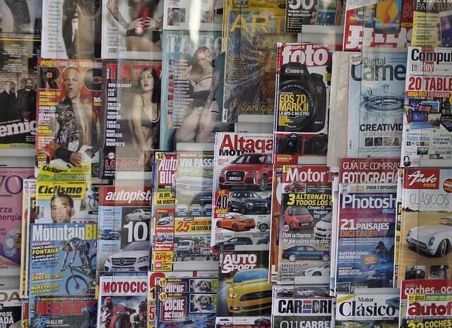 Magazyny prasowe w witrynie